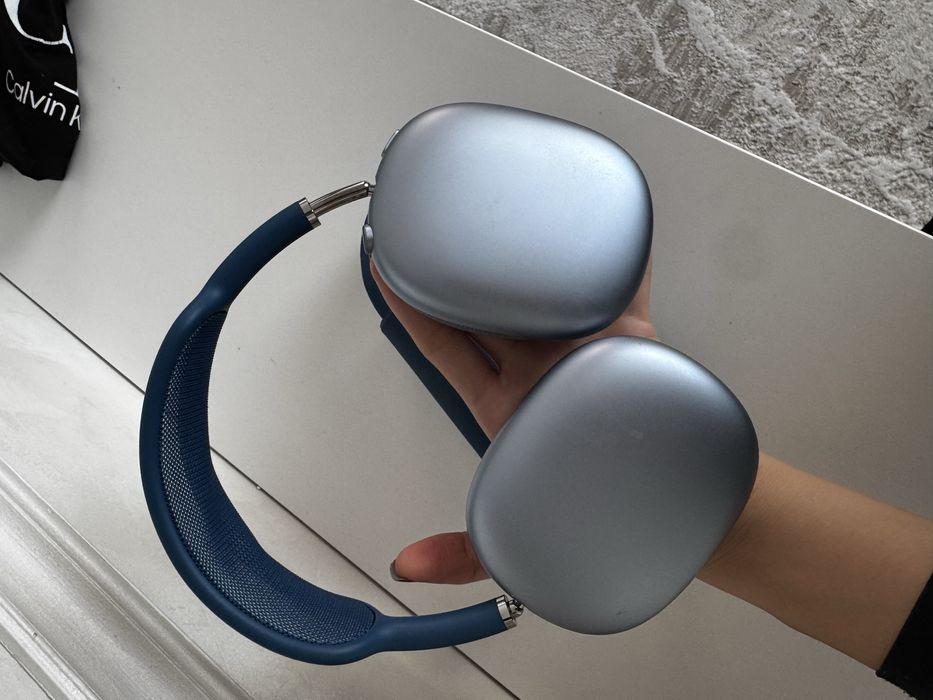 AirPods MAX в отличном состоянии