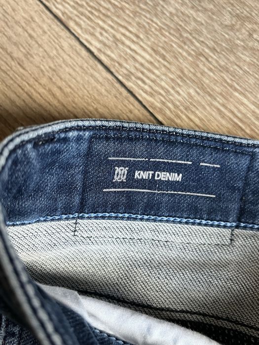 Hugo Boss : Delaware Knit Denim - 2 броя размер 31 / Оригинал