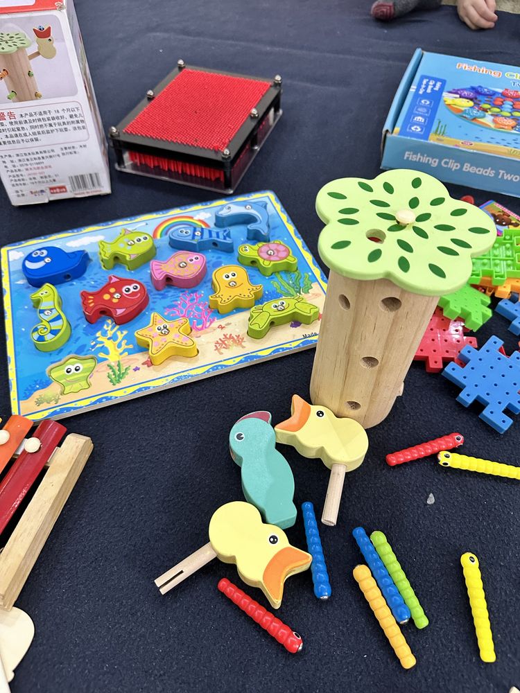 Развивающие игрушки деревянные за все 13000