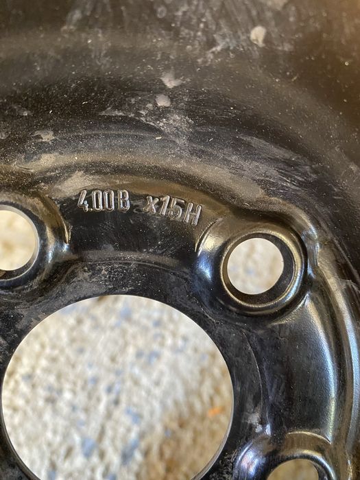 15 цола 5 х 98  мм Резервна Гума Патерица Алфа Ромео , Фиат Типо