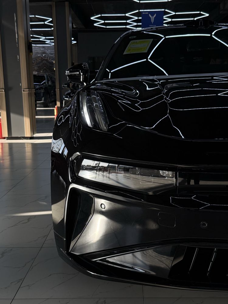 Zeekr 001 you z sport naxt va nasiya savdoga boshlangʻich 20 ming $ bn
