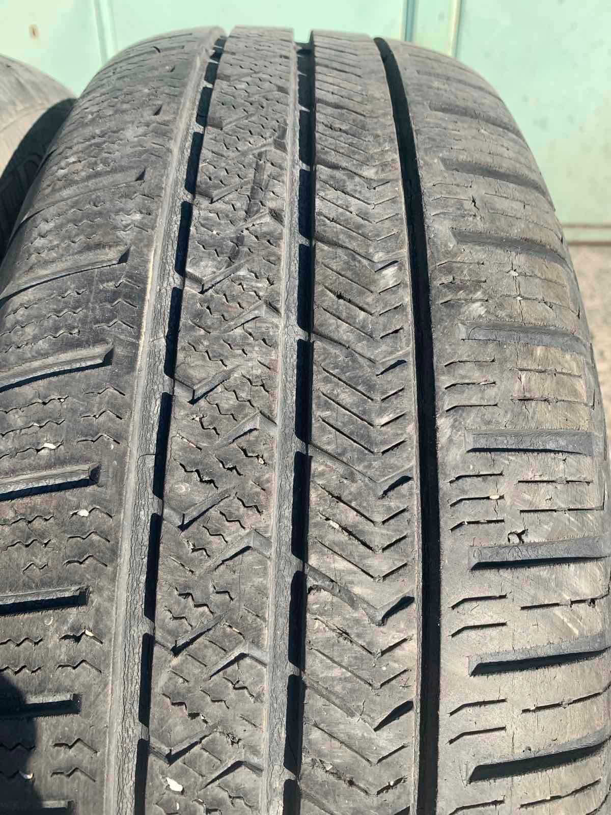 2 боря Всесезонни гуми Vredestein 195/65 R15 Dot 0819 ном 86