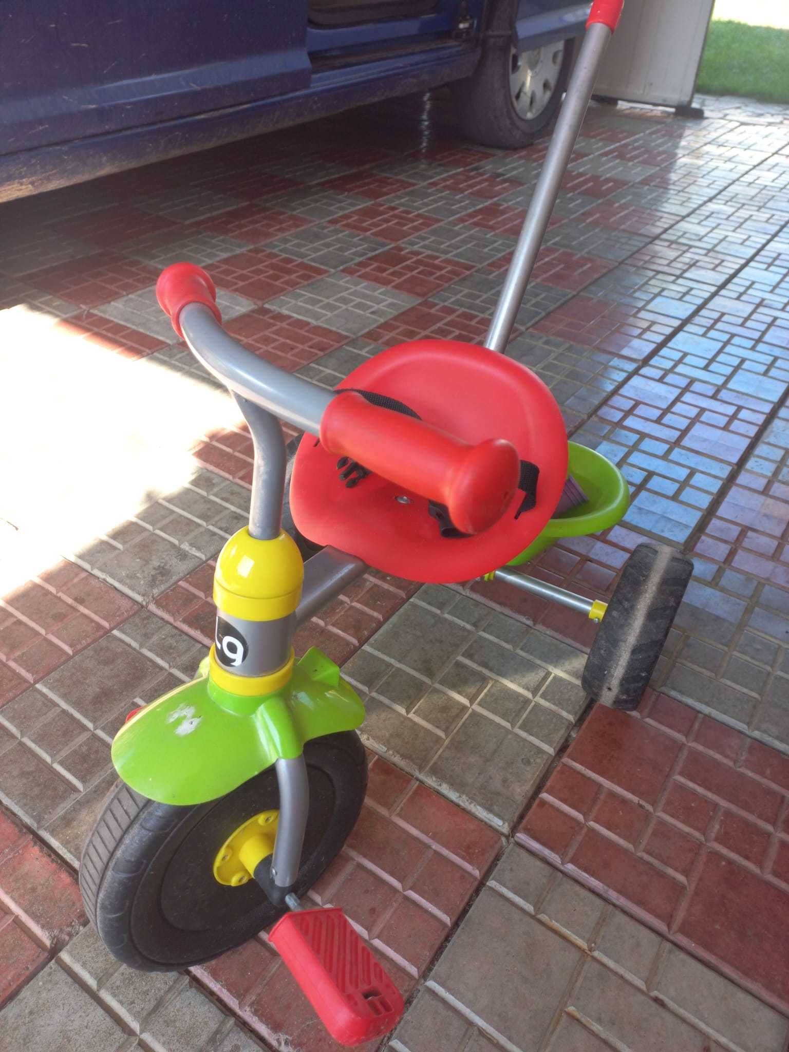 Tricicleta-copii cu scaun reversibil