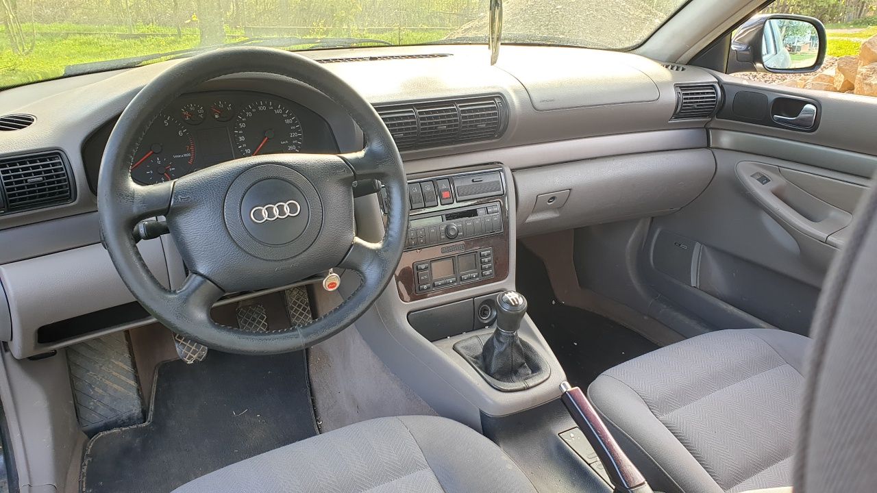 Audi A4 B5 1.8 Avant