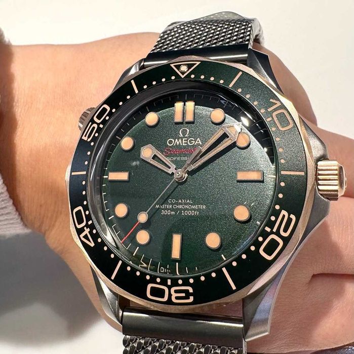 Мъжки Часовници Seamaster Diver 300M зелено