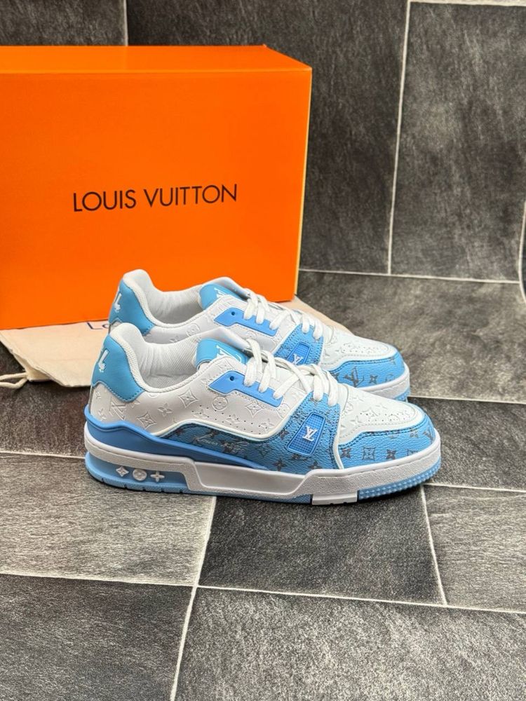 Adidasi Louis Vuitton noi