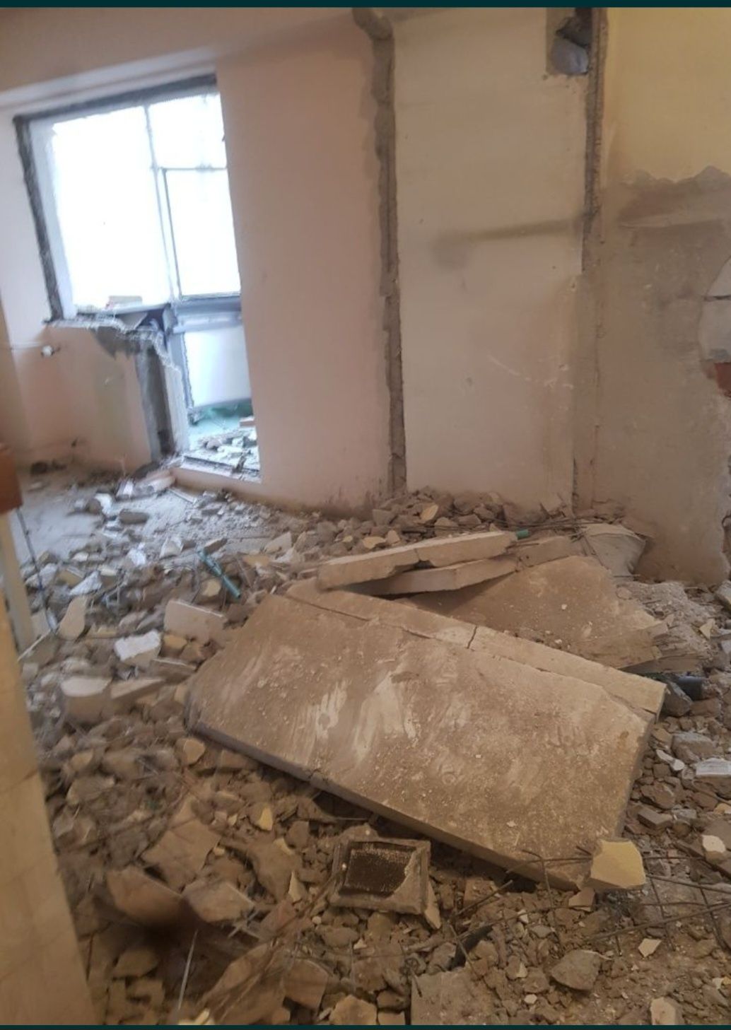 Tăieri Pereți Beton Armat/Decopertări/Demolări/Ras Pereți/Rapid.