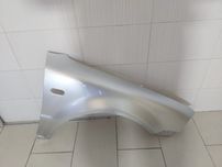 Aripa Fata Dreapta VW Passat B5.5 2004-2005 (LA7W (Gri))