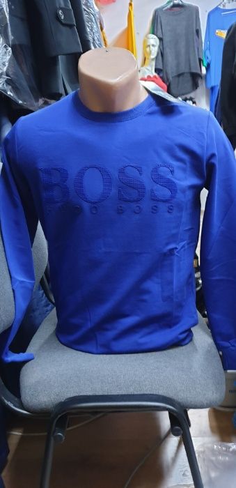 Bluza,maleta Hugo Boss noua