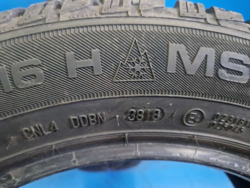2 Uniroyal R16 195/60
зимни гуми DOT3818