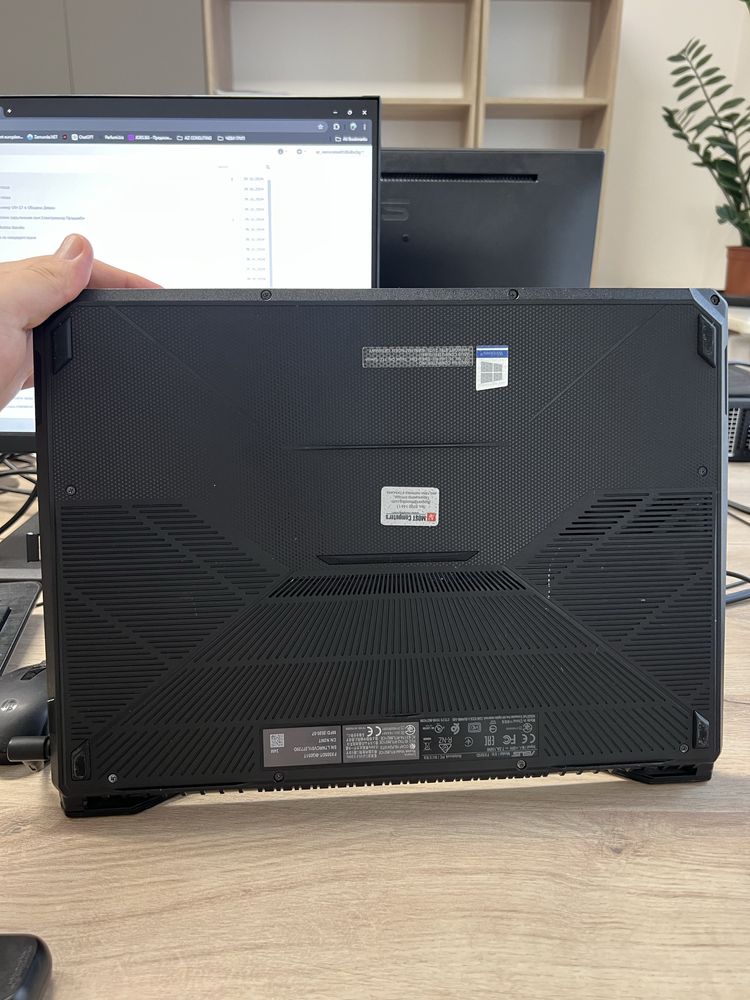 ASUS TUF GAMING FX505DT геймърски лаптоп