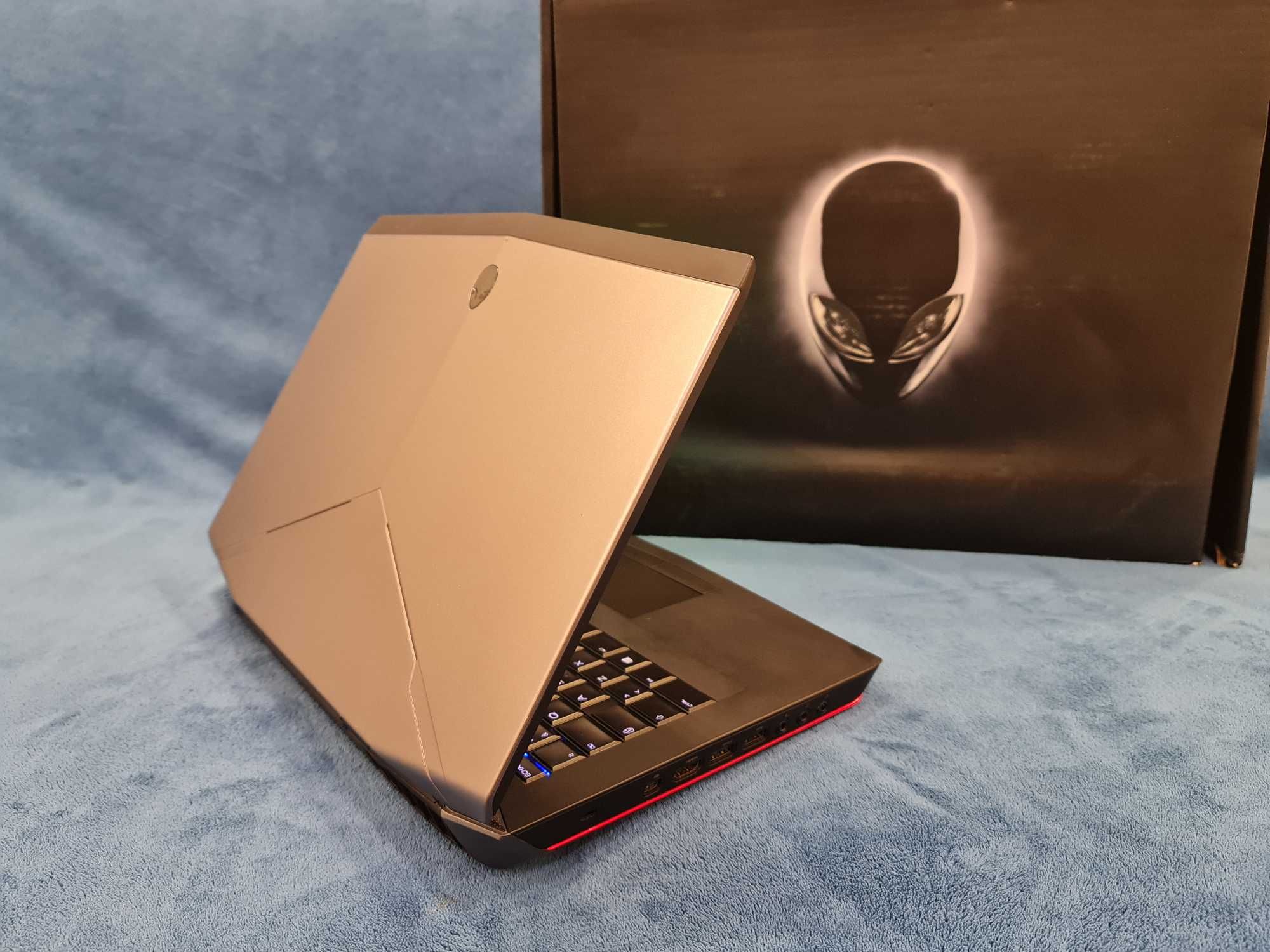 Laptop gaming ALIENWARE 14 inch ,intel core i7-quad core ,video 4 GB