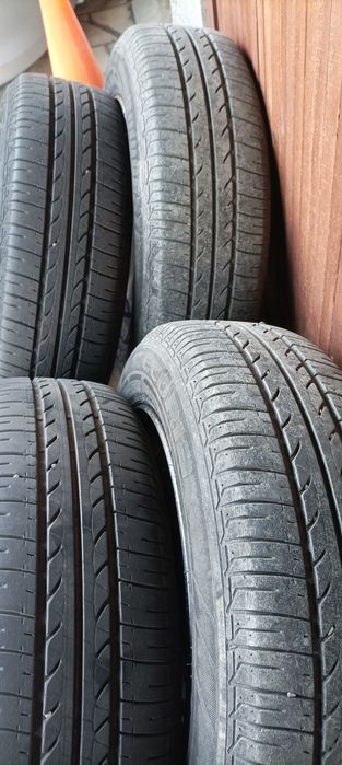 Гуми с джанти Bridgestone