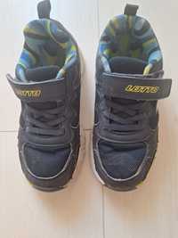 Adidasi Lotto marime 30