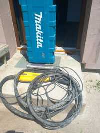 Vibrator de beton profesional,de inchiriat