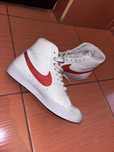 Adidasi Nike Blazer