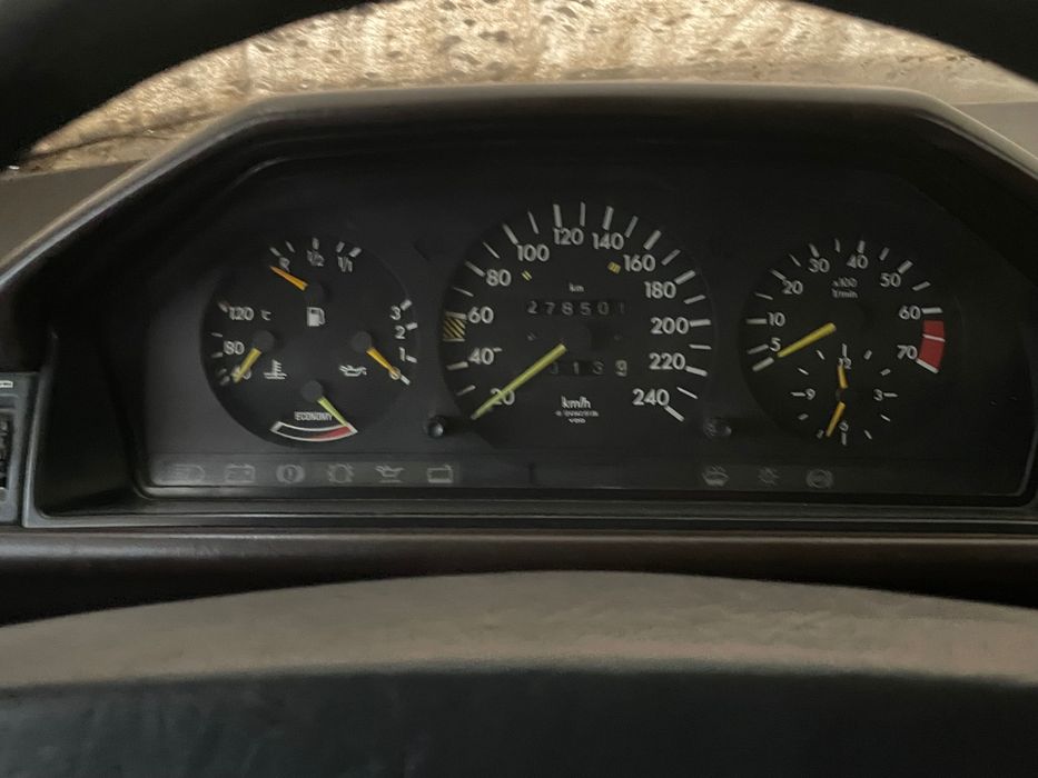 Mercedes w124 e260