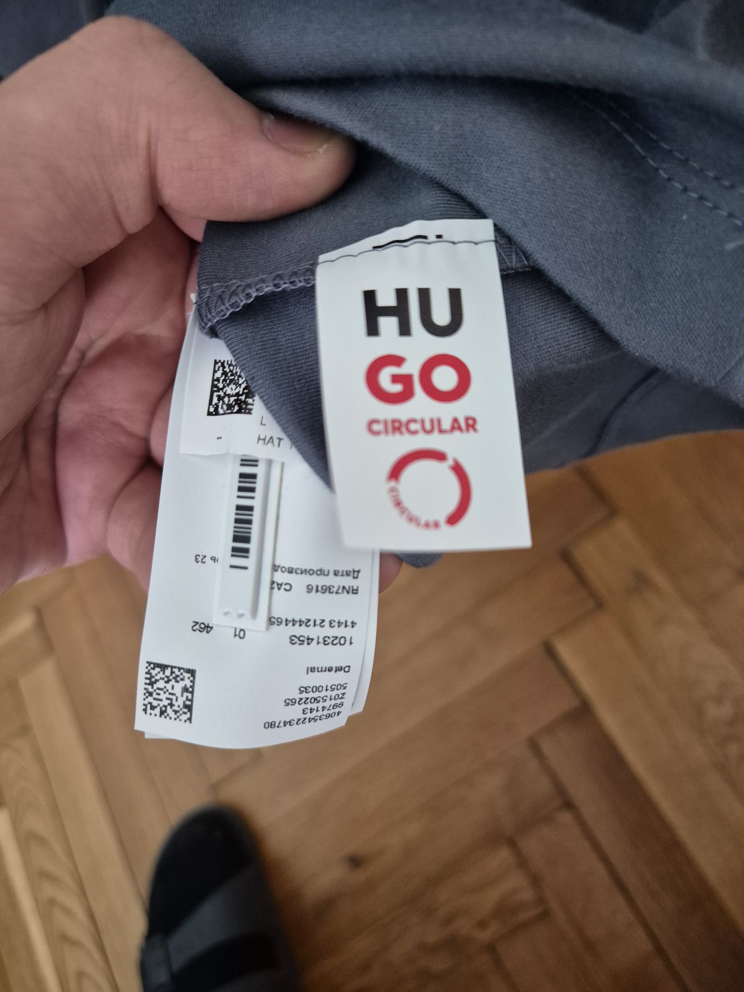 Hugo тениска уникална