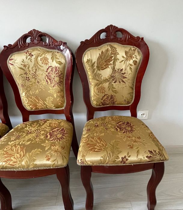 Продам стулья деревянные б/у (12шт)