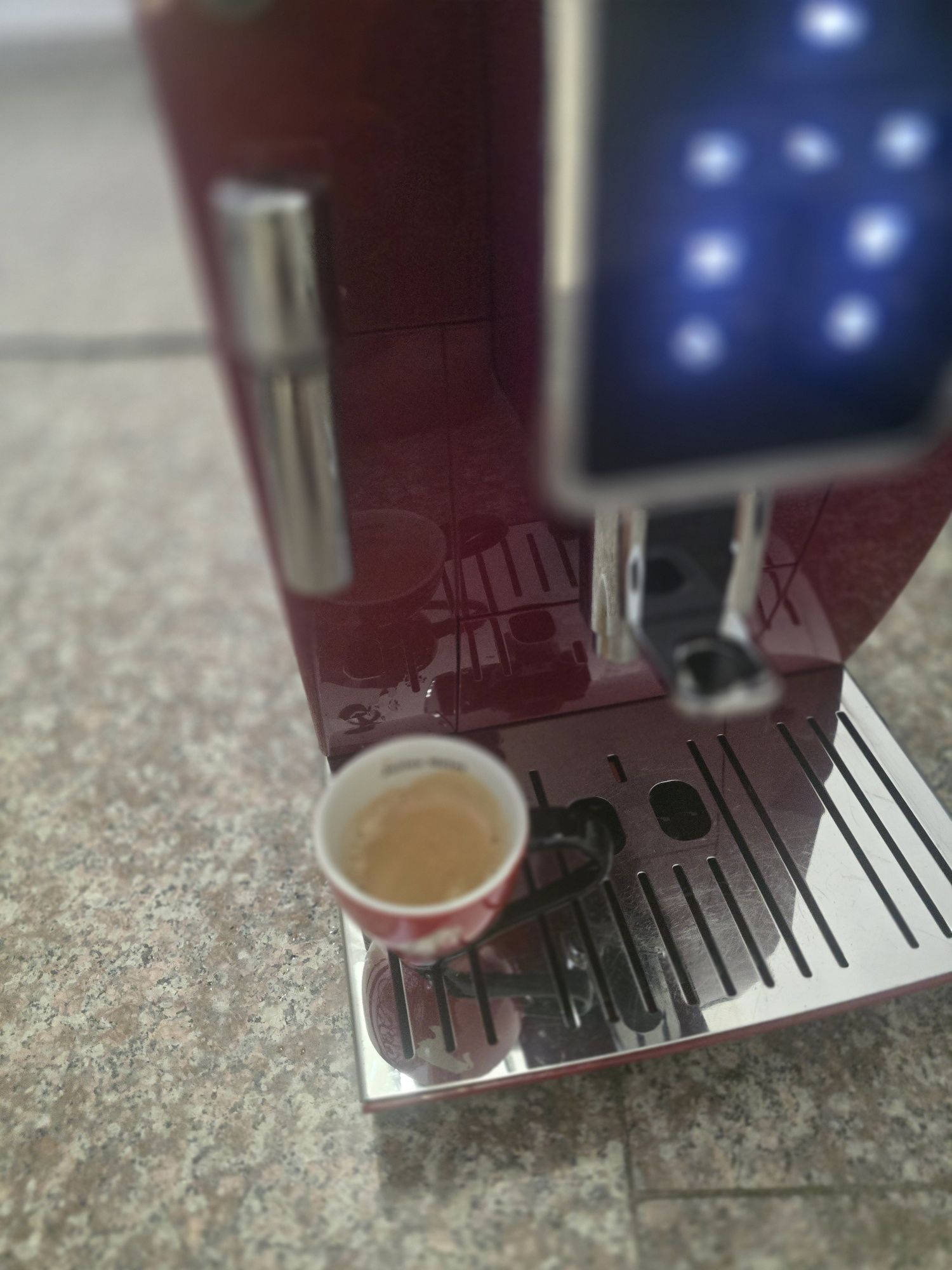 Кафемашина Delonghi Dinamica