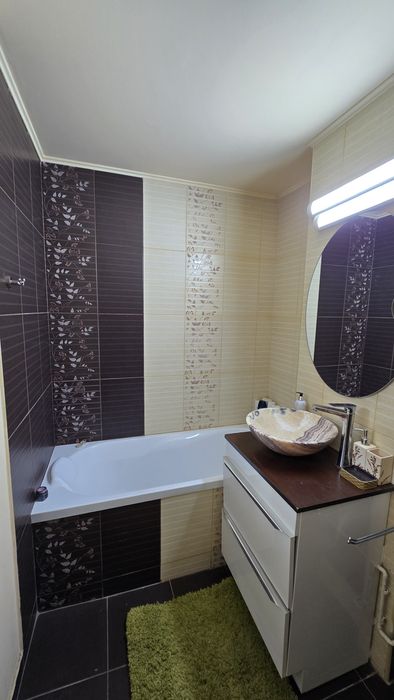 Vând apartament 3 camere Alfa etaj 1