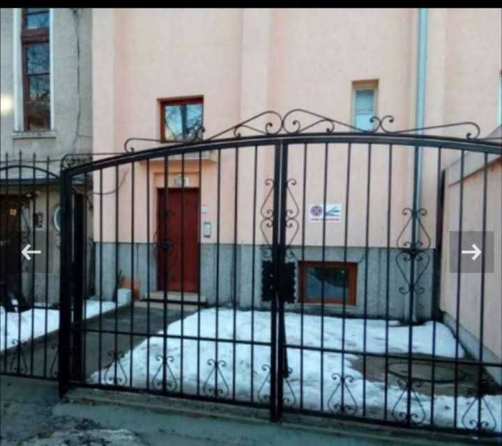 Врати , портали и огради от ковано желязо