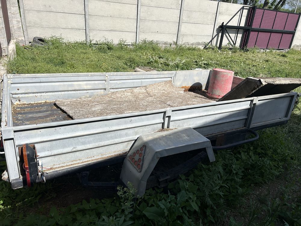 Авто прицеп лековой