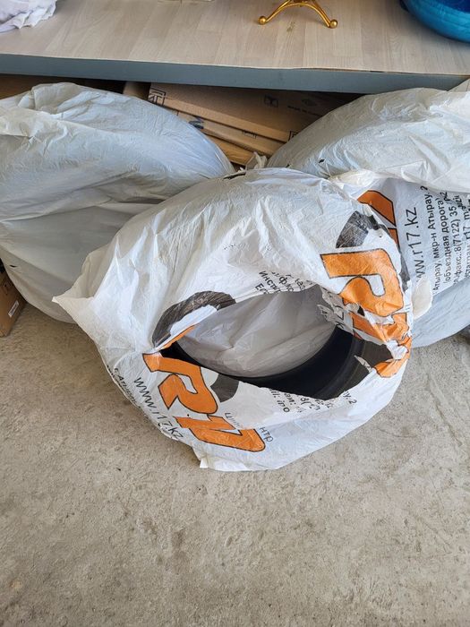 Летние Шины (Покрышки)  х3 Bridgestone 225/60R18