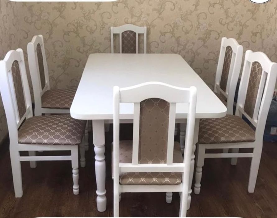 Срочно продам стол, стулья