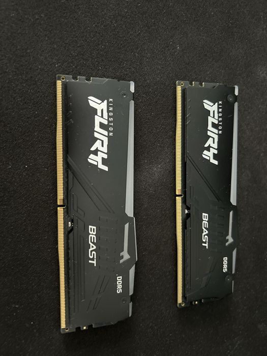 Kingston Fury Beast DDR5 5600MHz 2×8 GB (16 GB) – почти новые