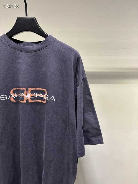 Мъжка тениска Tshirt BALENCIAGA нов модел
