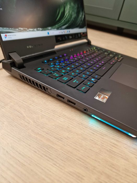 Laptop Gaming ASUS ROG Strix G15, AMD Ryzen 5900HX, RTX 3060, 32GB RAM