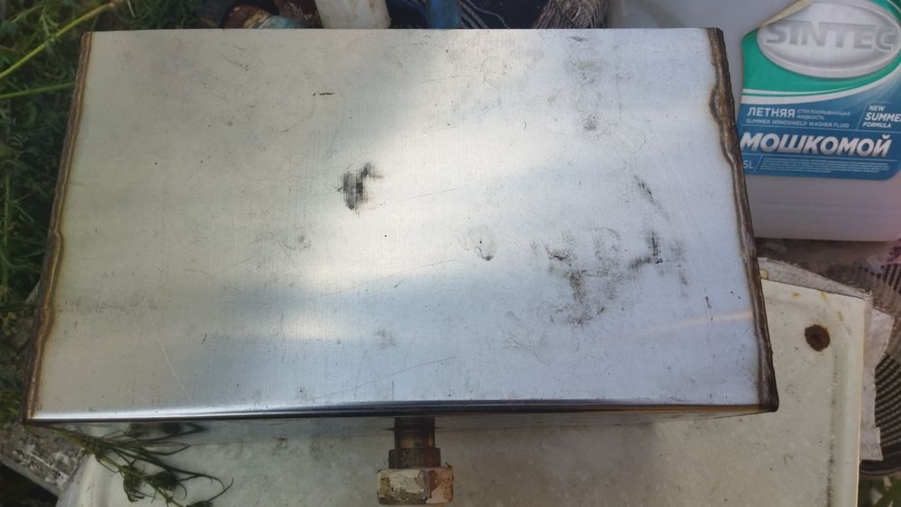 Продам бочок нержавеющей для отопление