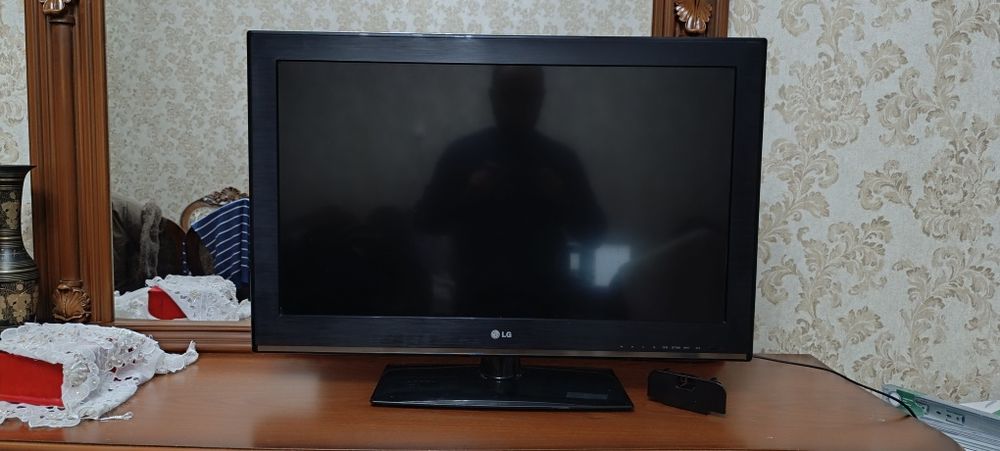 LG 32 Televizor sotiladi