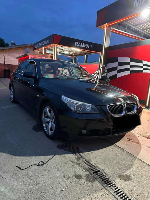 BMW Seria 5 E60 525D