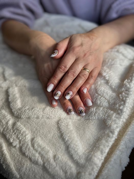 Unghii cu gel si semi Suceava si pedi