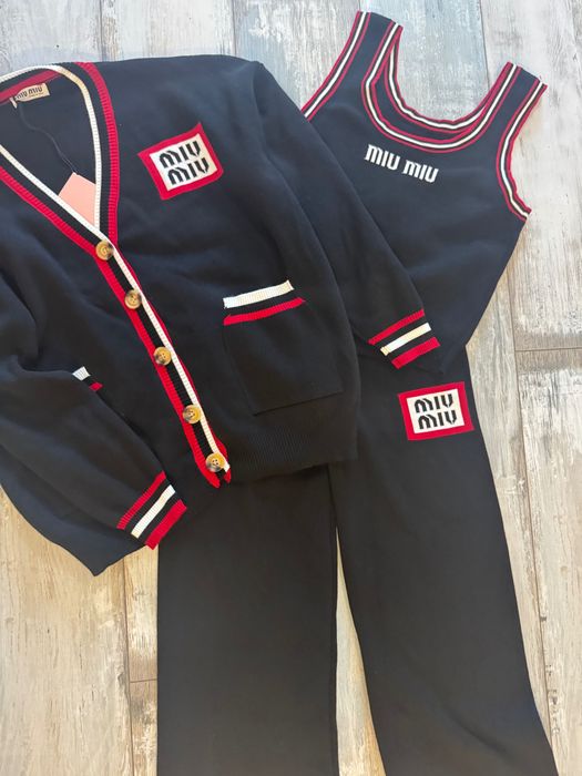 Дамски комплект нов