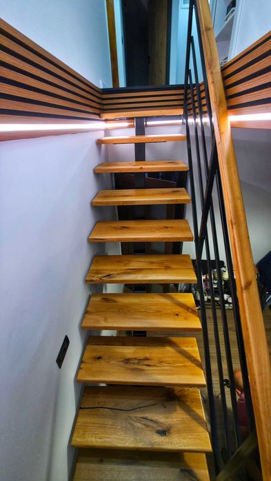 Trepte din lemn de stejar