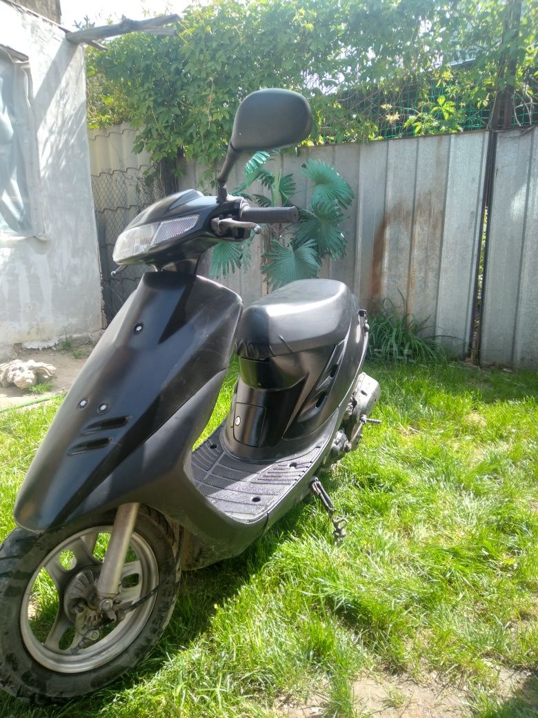 Продам скутер Honda dio 27