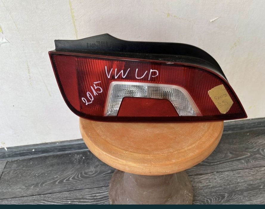 VW UP 2015 десен стоп