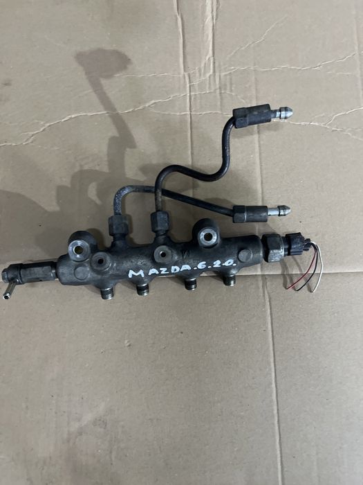 Rampa injectoare Mazda 6 2.0 tdi 2005