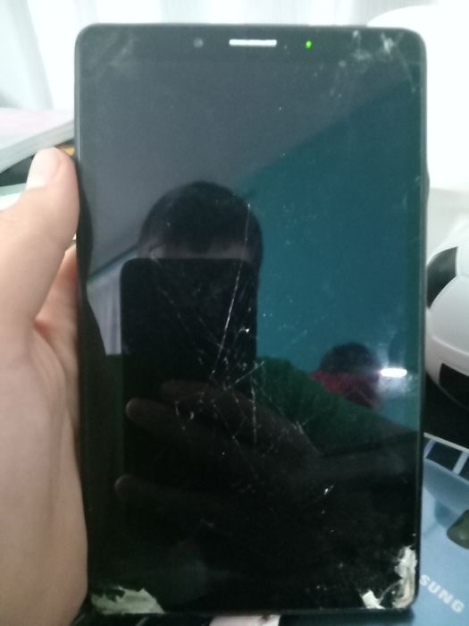 Lenovo tableta se vinde