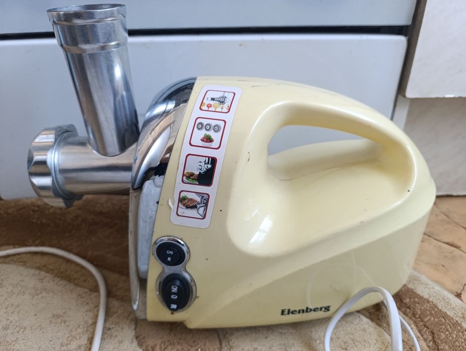 Мясорубка электрическая