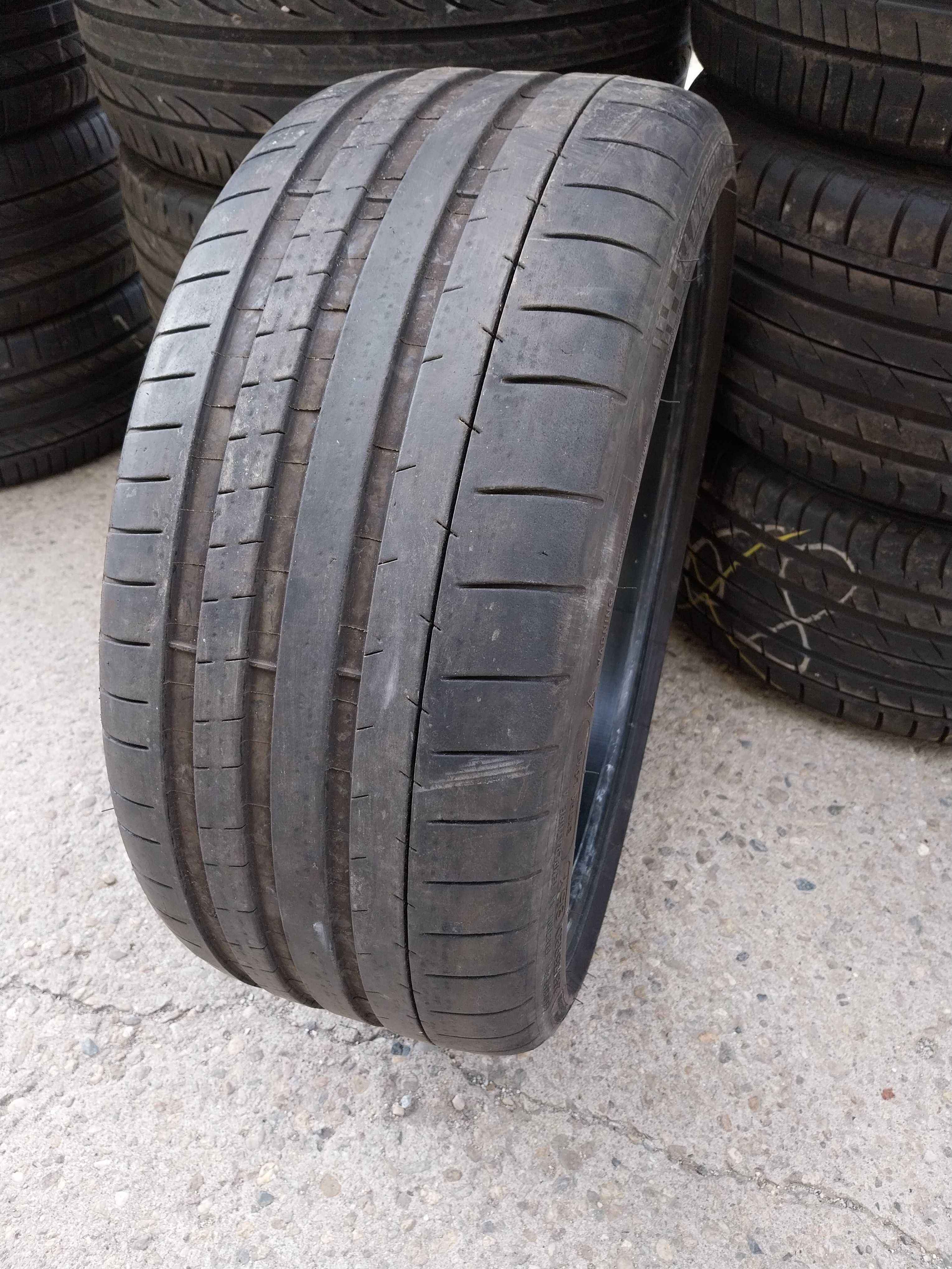 1xAnvelopa second vară 245 35 R21 Michelin