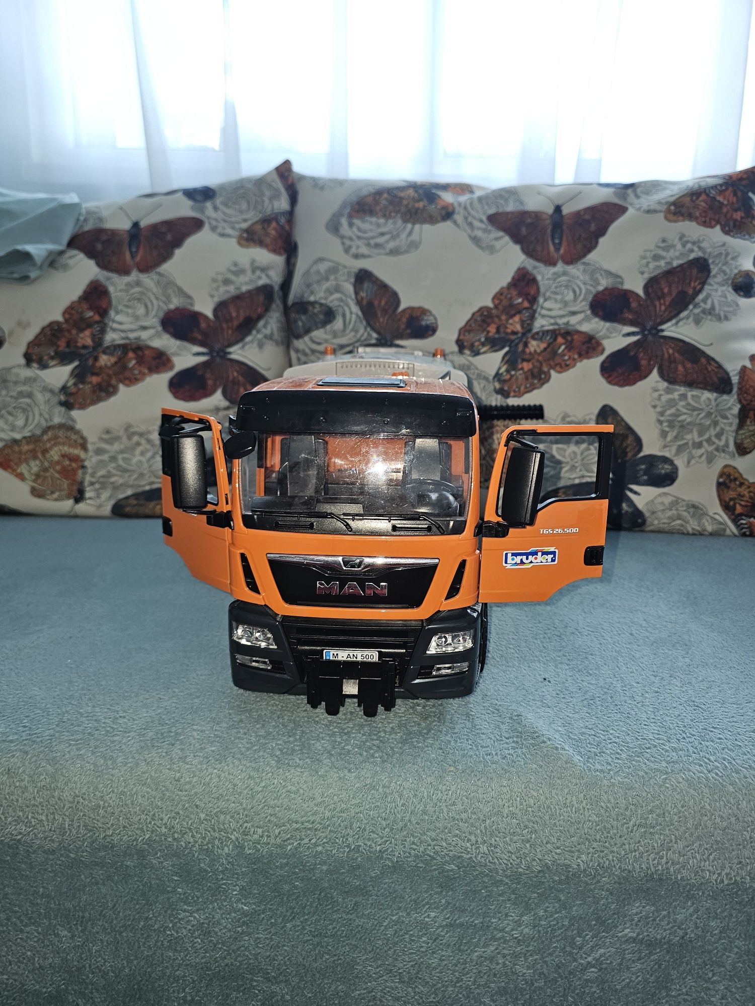 Mașină curățenie stradală MAN TGS - Bruder 3780
