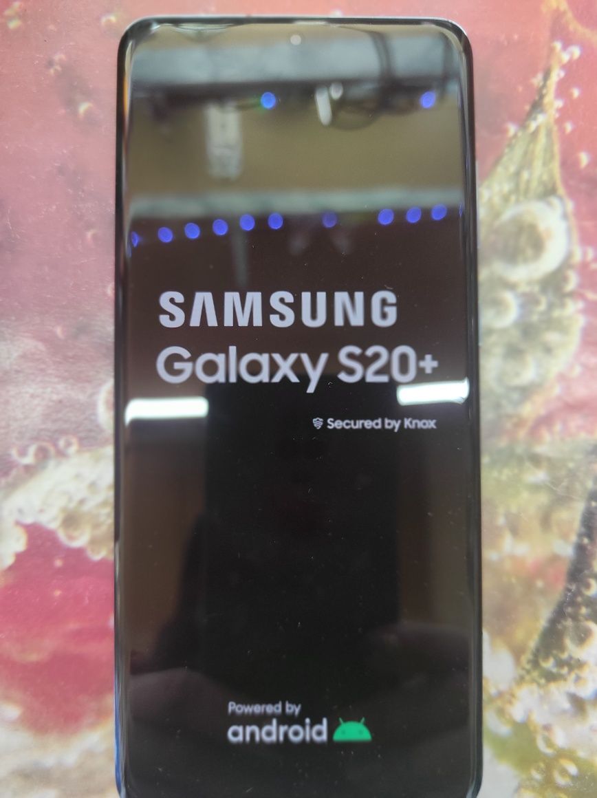 Samsung S 20+ като нов