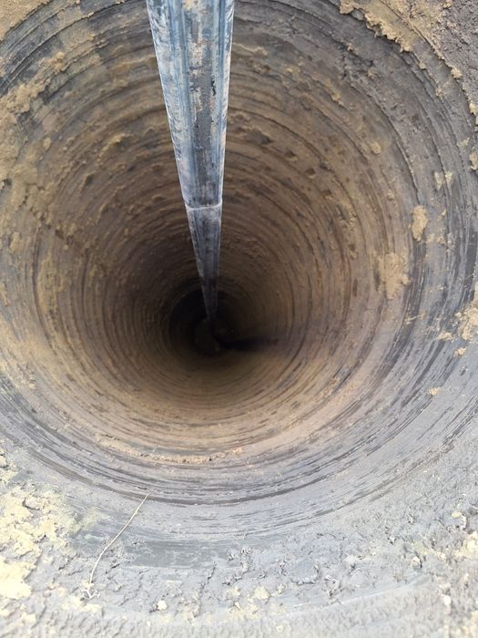 Sapam fantani  cu inele din beton.