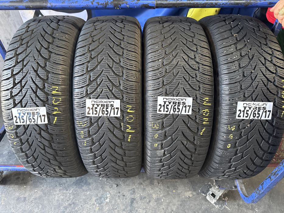 215/65/17 nokian M+S