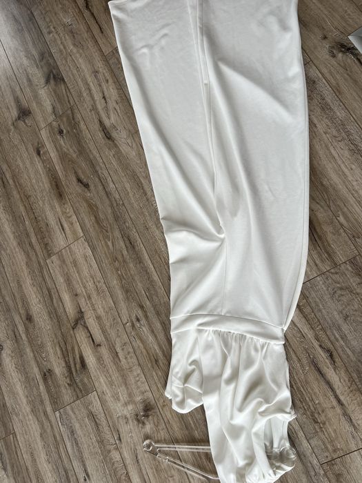 Бял елегантен гащеризон