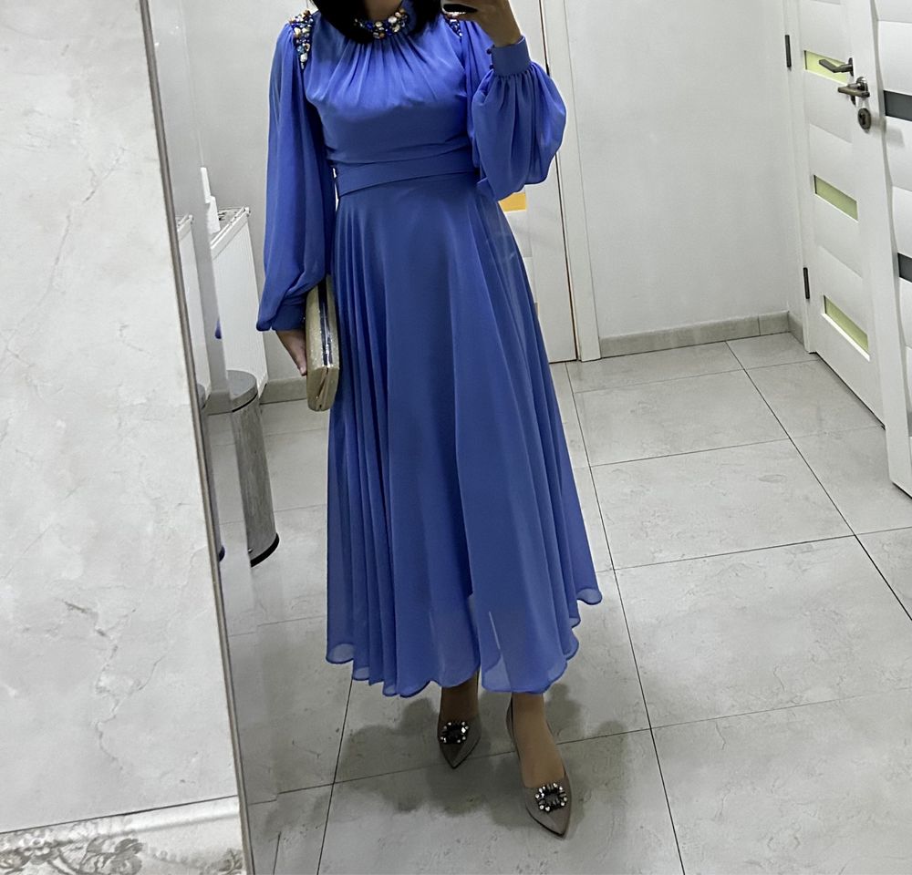 Rochie albastra, eleganta, marimea 40